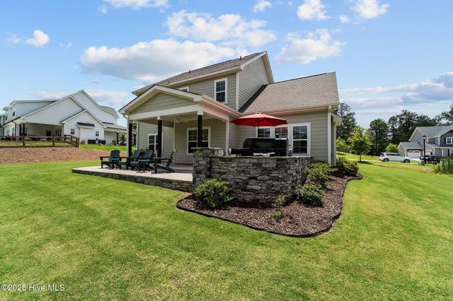 130 Amelia Drive, Carthage, NC 28327