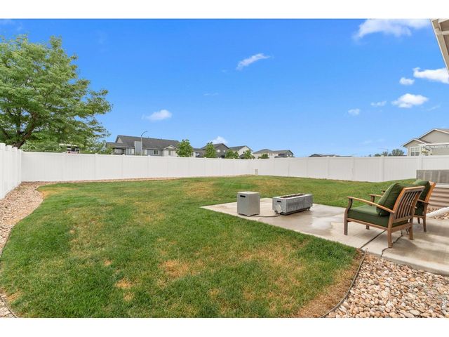 562 Dakota Ct, Windsor, CO 80550