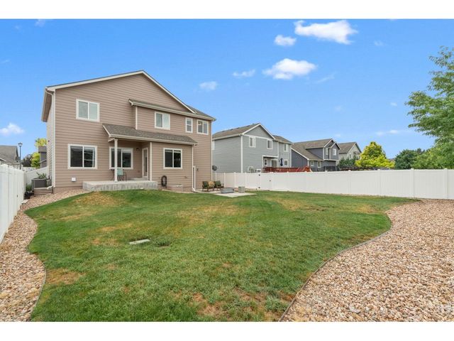 562 Dakota Ct, Windsor, CO 80550