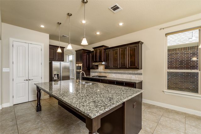 1317 Big Creek Drive, Mckinney, TX 75071