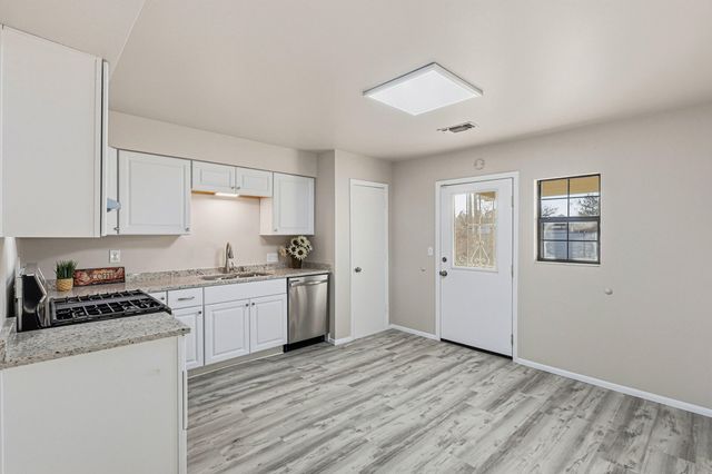 503 N Eleventh Street, Belen, NM 87002