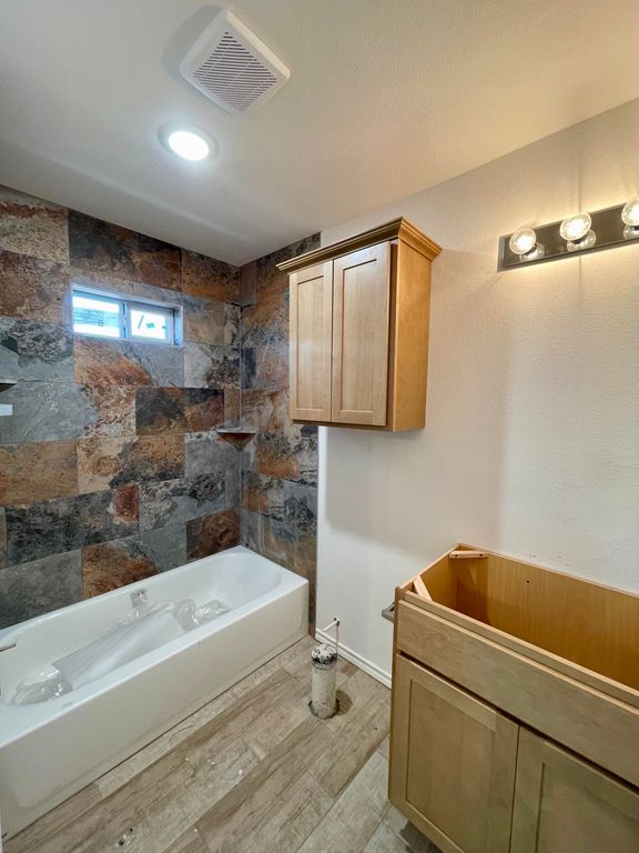 Image 6 of property listing at 3802 Crockett Street, San Angelo, TX 76903
