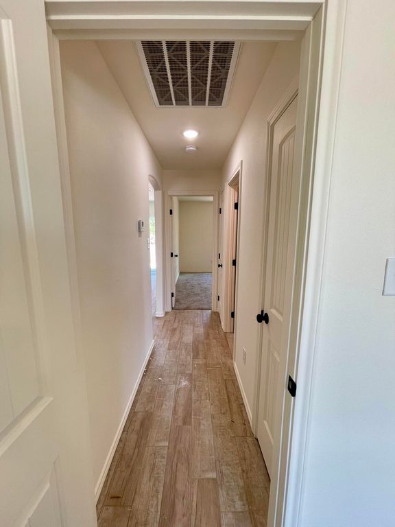 Image 7 of property listing at 3802 Crockett Street, San Angelo, TX 76903