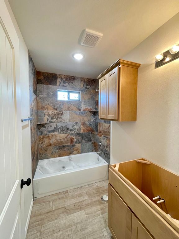 Image 9 of property listing at 3802 Crockett Street, San Angelo, TX 76903
