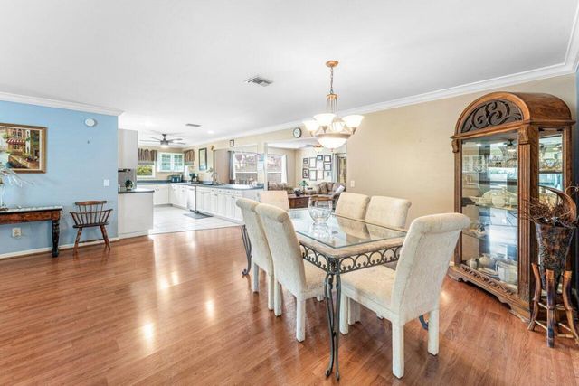 7332 Oakmont Drive, Lake Worth, FL 33467