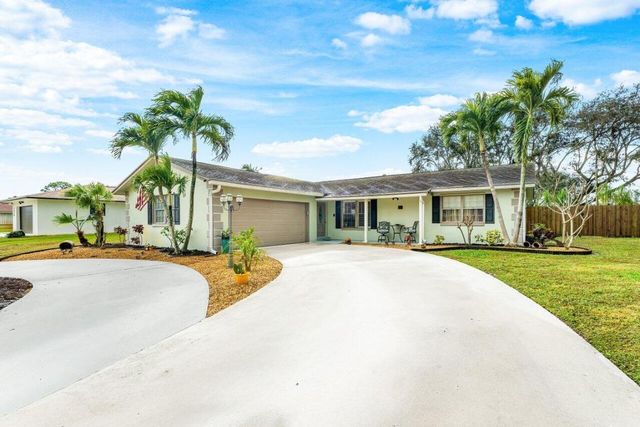 7332 Oakmont Drive, Lake Worth, FL 33467