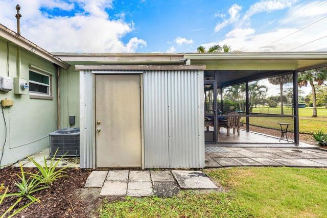 7332 Oakmont Drive, Lake Worth, FL 33467