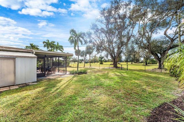 7332 Oakmont Drive, Lake Worth, FL 33467