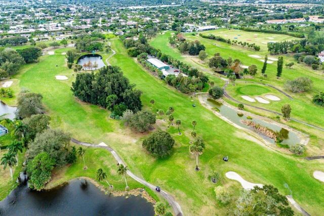 7332 Oakmont Drive, Lake Worth, FL 33467