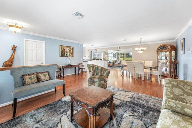 7332 Oakmont Drive, Lake Worth, FL 33467