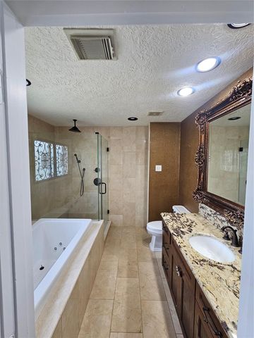 9207 Dairy View Lane, Houston, TX 77099