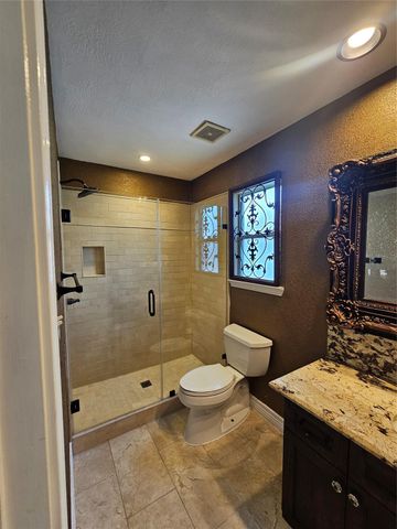 9207 Dairy View Lane, Houston, TX 77099