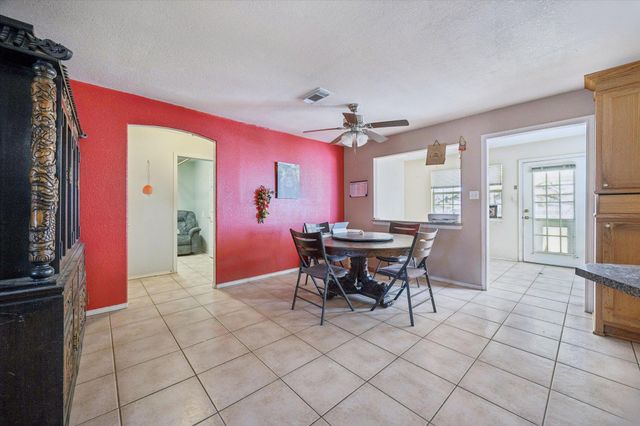 1836 Ridgeview DR, Kingsland, TX 78639
