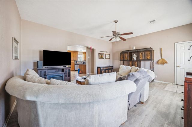 1836 Ridgeview DR, Kingsland, TX 78639