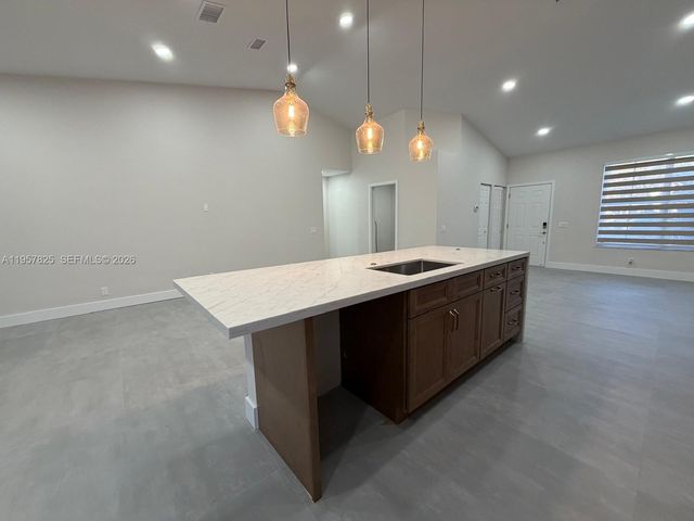 755 Falling Water Rd, Weston, FL 33326