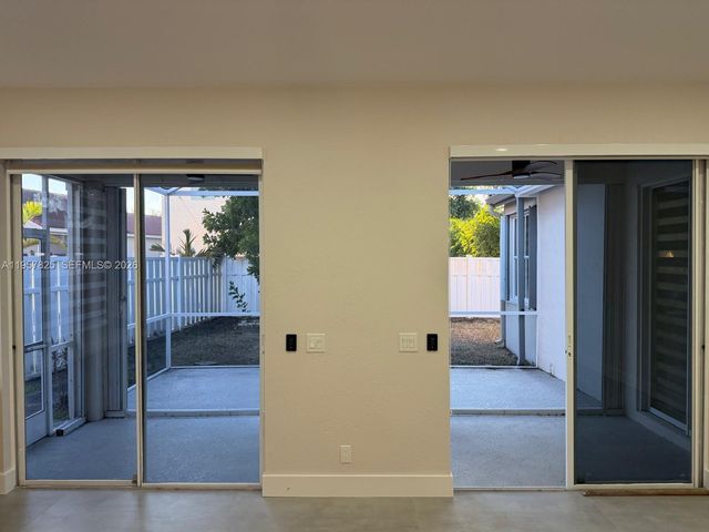 755 Falling Water Rd, Weston, FL 33326