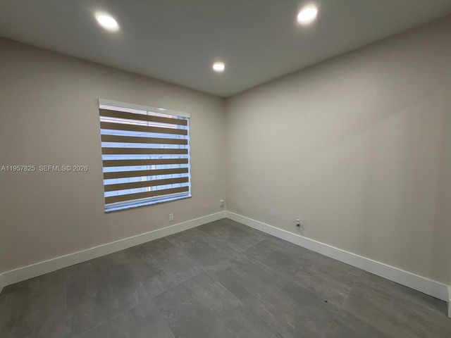 755 Falling Water Rd, Weston, FL 33326