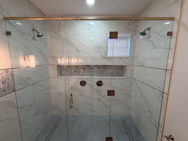 755 Falling Water Rd, Weston, FL 33326