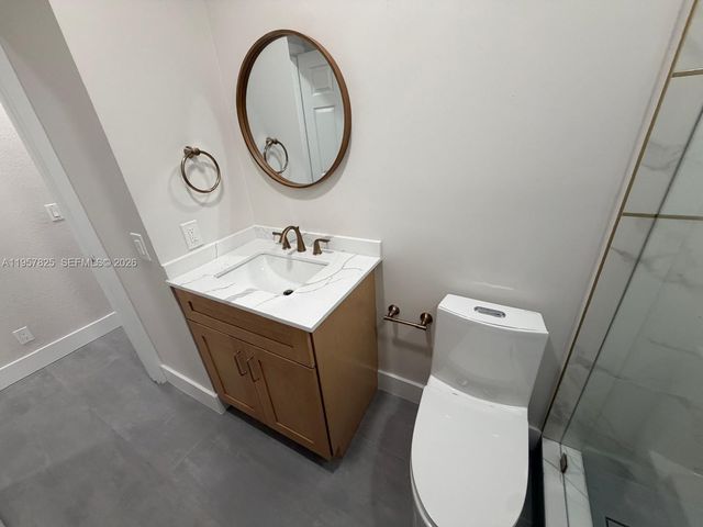 755 Falling Water Rd, Weston, FL 33326