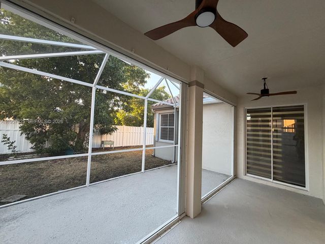 755 Falling Water Rd, Weston, FL 33326