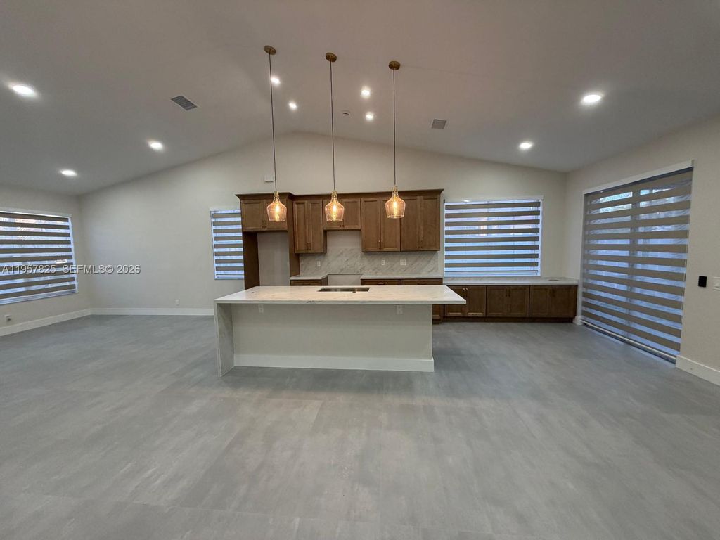 755 Falling Water Rd, Weston, FL 33326