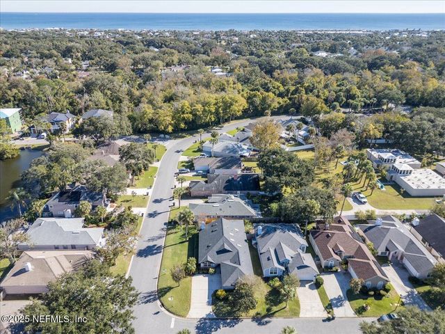 1193 LINKSIDE Court E, Atlantic Beach, FL 32233