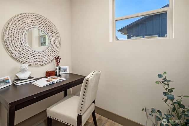 5037 25th Avenue SW, Seattle, WA 98106