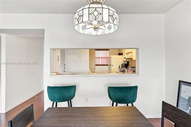 10253 NW 9th St Circle 407-6, Miami, FL 33172