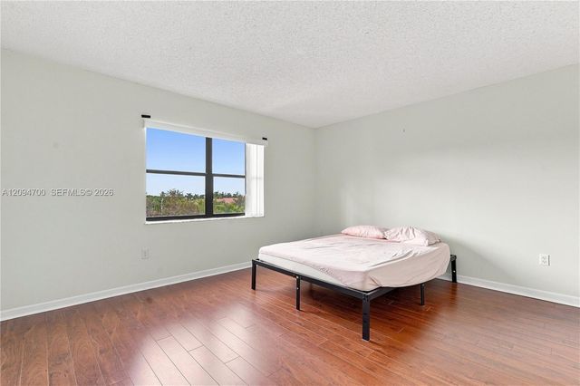 10253 NW 9th St Circle 407-6, Miami, FL 33172