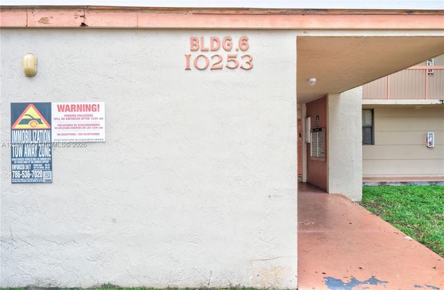 10253 NW 9th St Circle 407-6, Miami, FL 33172