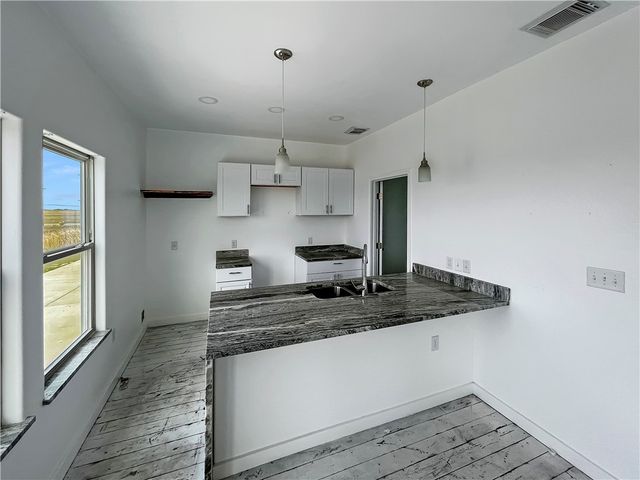 150 West Palm Beach Road, Port Aransas, TX 78373