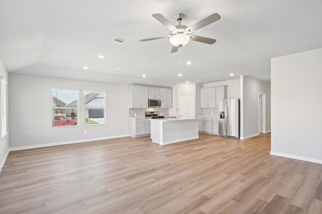 1941 Furlong Drive, Seagoville, TX 75159