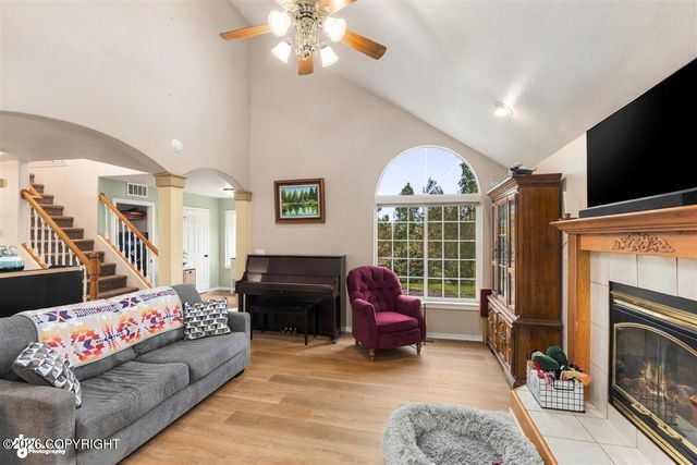 10127 Crest View Lane, Eagle River, AK 99577