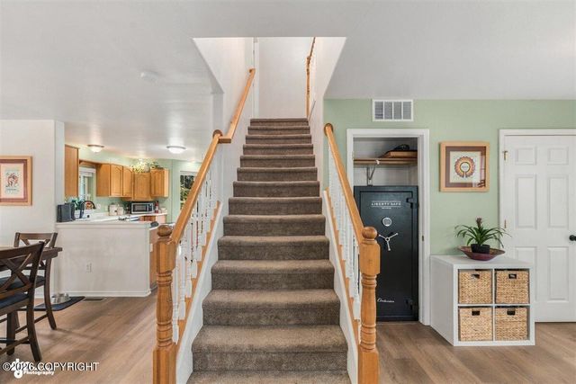 10127 Crest View Lane, Eagle River, AK 99577