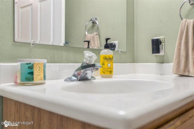 10127 Crest View Lane, Eagle River, AK 99577