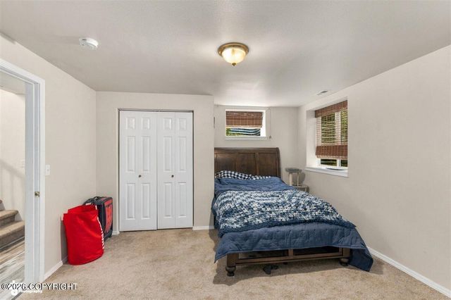 10127 Crest View Lane, Eagle River, AK 99577