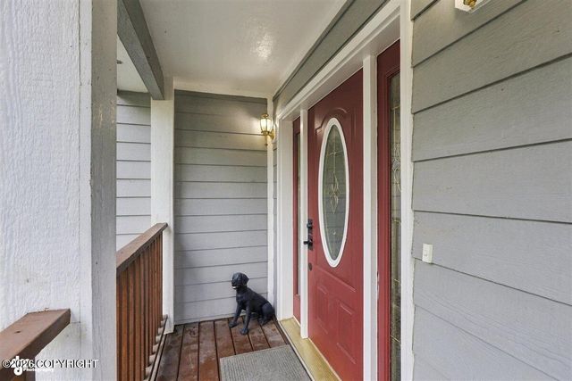 10127 Crest View Lane, Eagle River, AK 99577