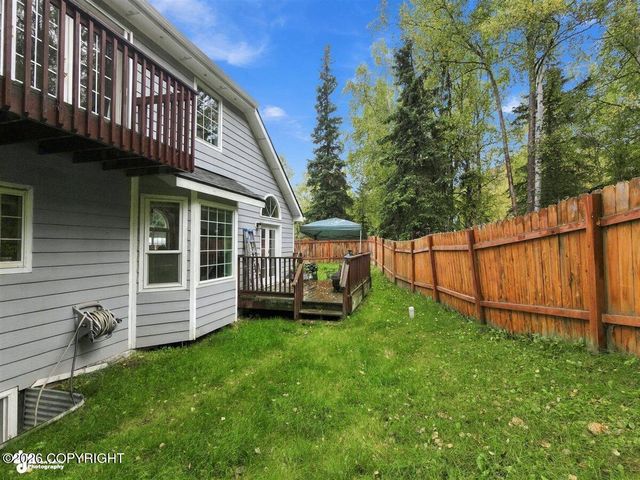 10127 Crest View Lane, Eagle River, AK 99577