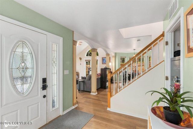 10127 Crest View Lane, Eagle River, AK 99577