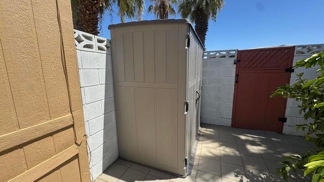 51555 Monroe Street 94, Indio, CA 92201