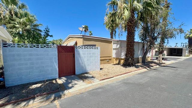 51555 Monroe Street 94, Indio, CA 92201
