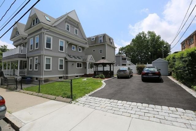 40 Evergreen Ave one, Somerville, MA 02145