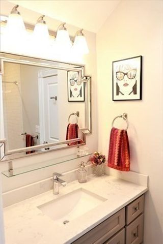 40 Evergreen Ave one, Somerville, MA 02145