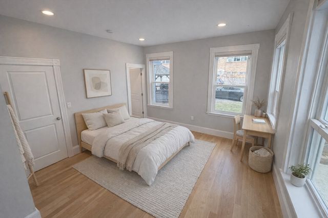40 Evergreen Ave one, Somerville, MA 02145