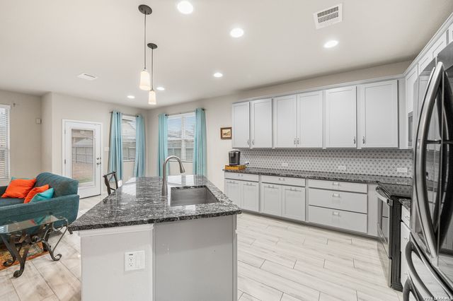 10223 Meadow Lark, Converse, TX 78109