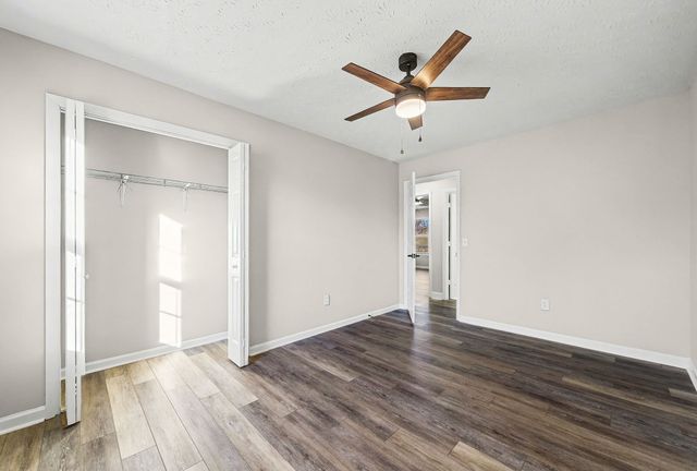 719 Darrow Dr, Pleasant View, TN 37146