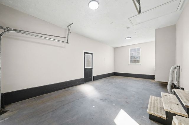 719 Darrow Dr, Pleasant View, TN 37146