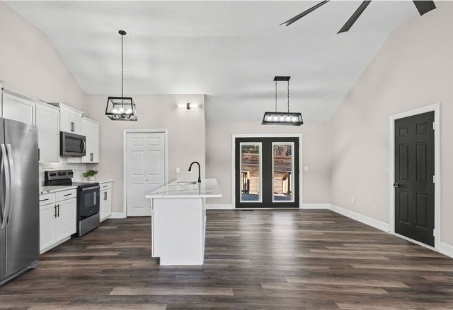 719 Darrow Dr, Pleasant View, TN 37146