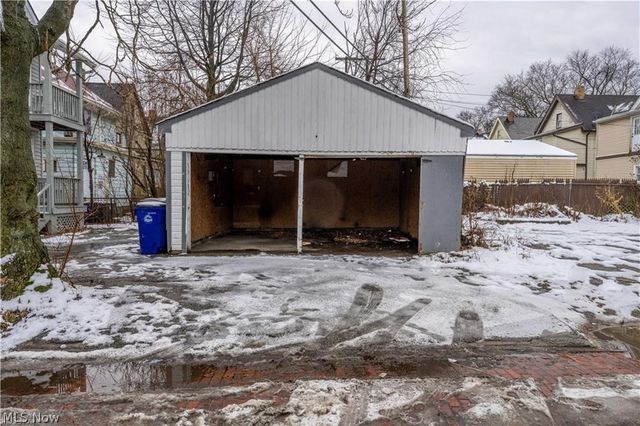 2016 W 85th Street, Cleveland, OH 44102