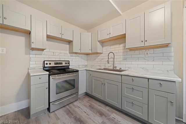 2016 W 85th Street, Cleveland, OH 44102